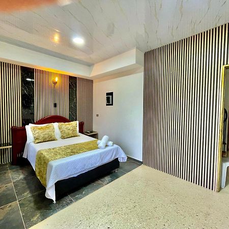 Hotel Torre Primavera Medellín Dış mekan fotoğraf