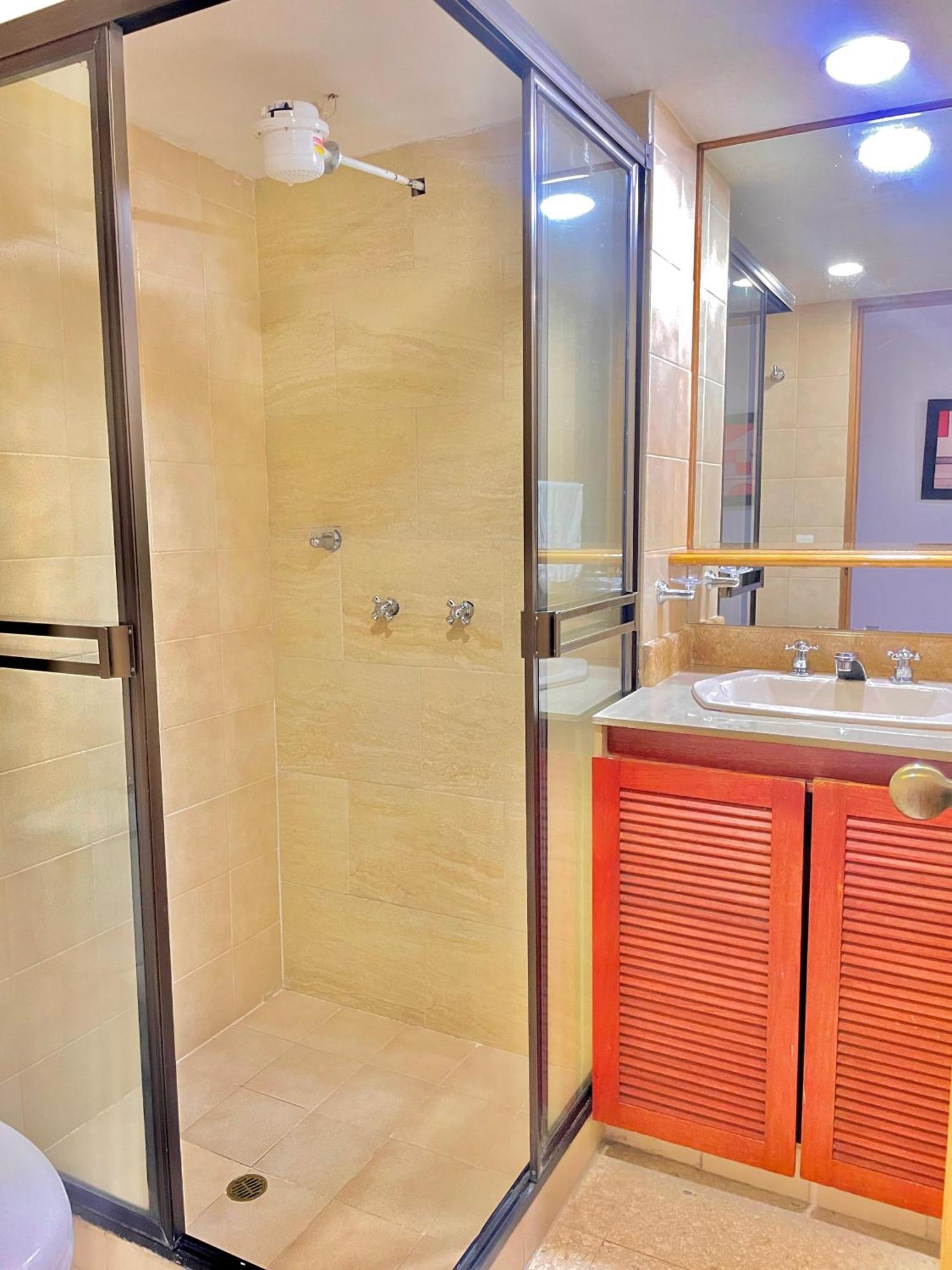 Hotel Torre Primavera Medellín Dış mekan fotoğraf