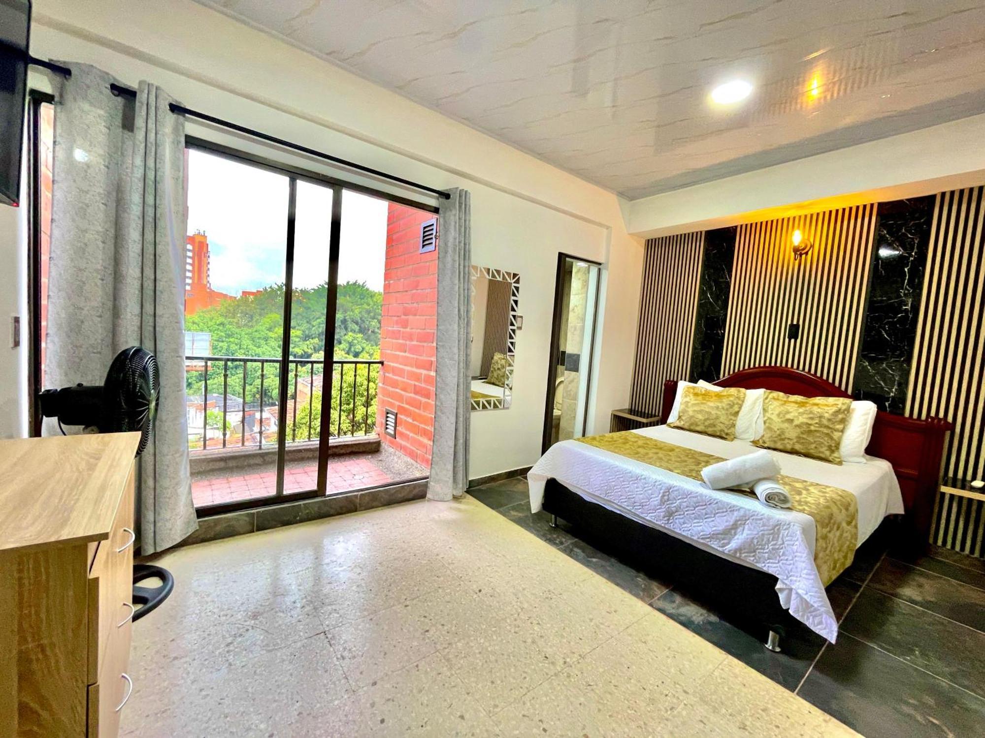 Hotel Torre Primavera Medellín Dış mekan fotoğraf