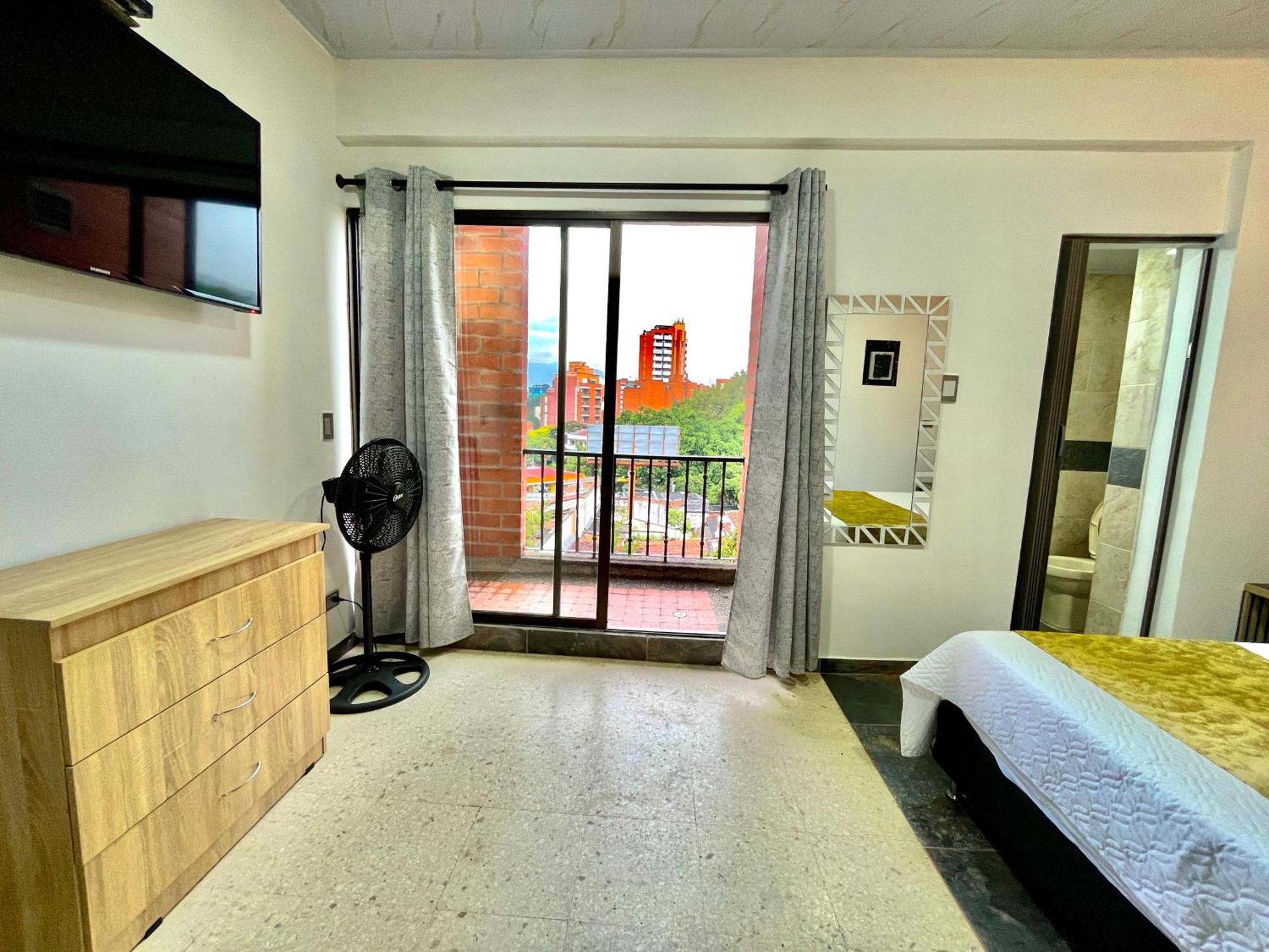 Hotel Torre Primavera Medellín Dış mekan fotoğraf